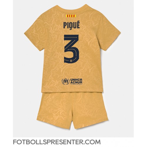 Barcelona Gerard Pique #3 Bortatröja Barn 2022-23 Kortärmad (+ korta byxor)